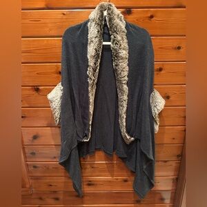 Elegant Charcoal Poncho with Faux Fur Trim